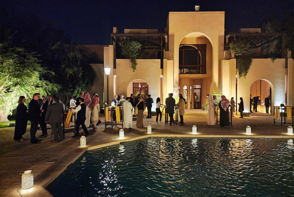 « La semaine dernière, notre 'séminaire sur la durabilité dans la présentation, la conservation, les services de collection et la réalité augmentée pour les collections de musées' s'est déplacé à Riyadh. »
