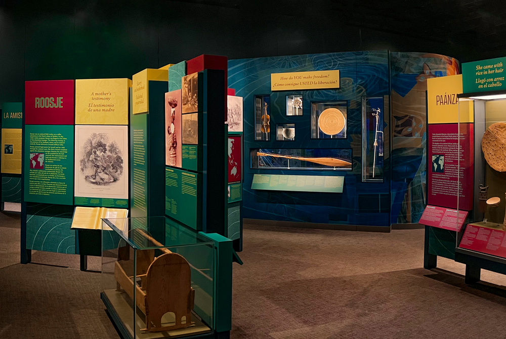 In Slavery’s Wake: een reizende tentoonstelling vol herinneringen over verzet en vrijheid